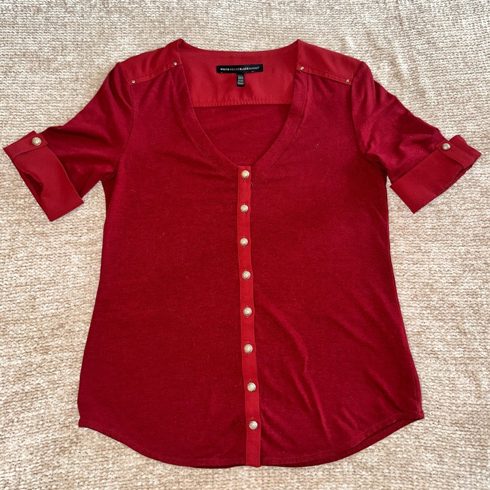 5/$25 White House Black Market Burgundy Button Up Top - Size XS
